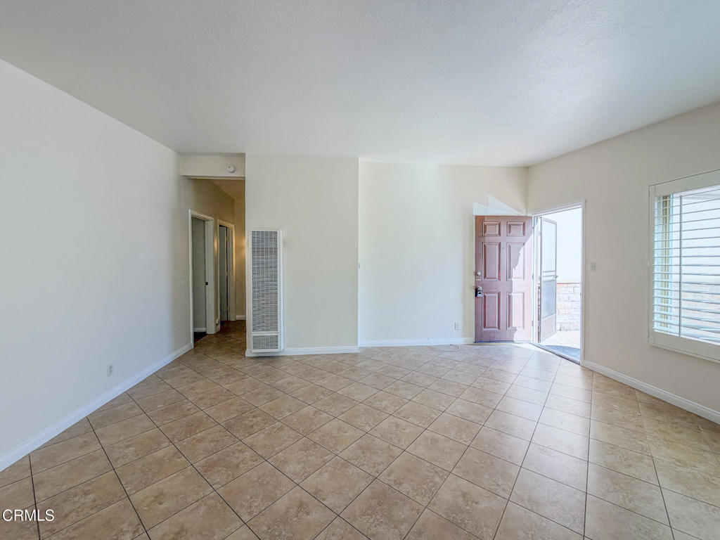 Pierpont/Ocean Front - 0276 - Residential Lease