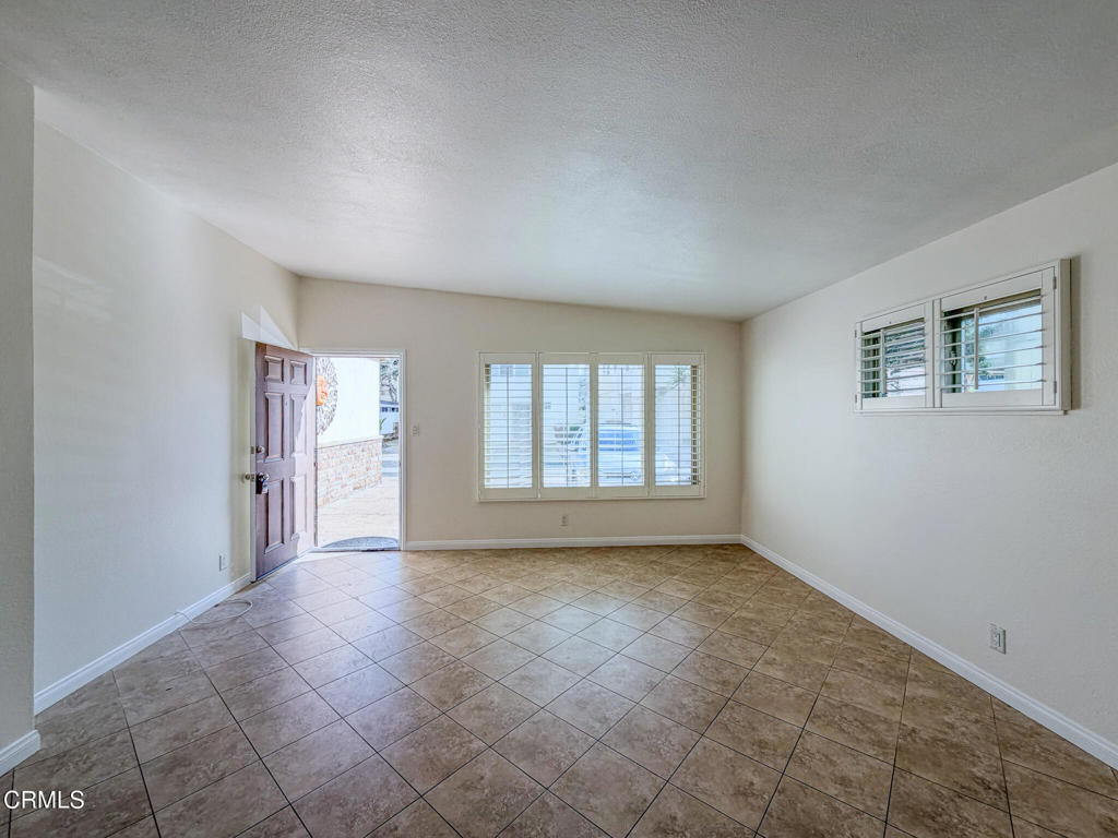 Pierpont/Ocean Front - 0276 - Residential Lease