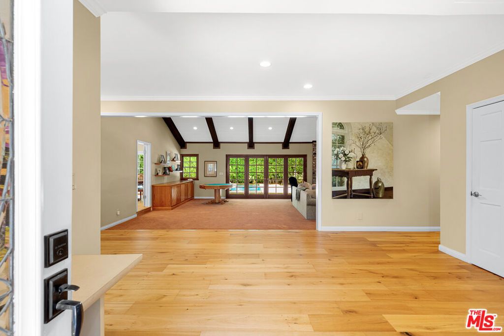 Photo of 17341 Cumpston Street, Encino, CA 91316 (MLS # 26649571)