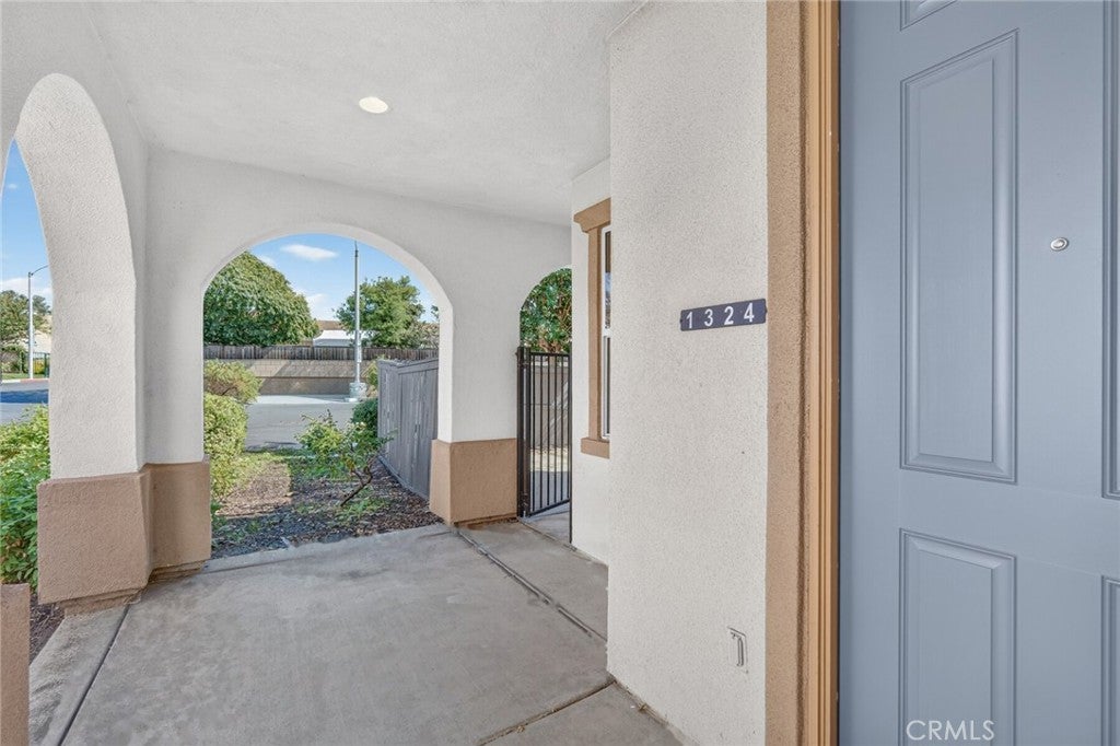 1324 Estel