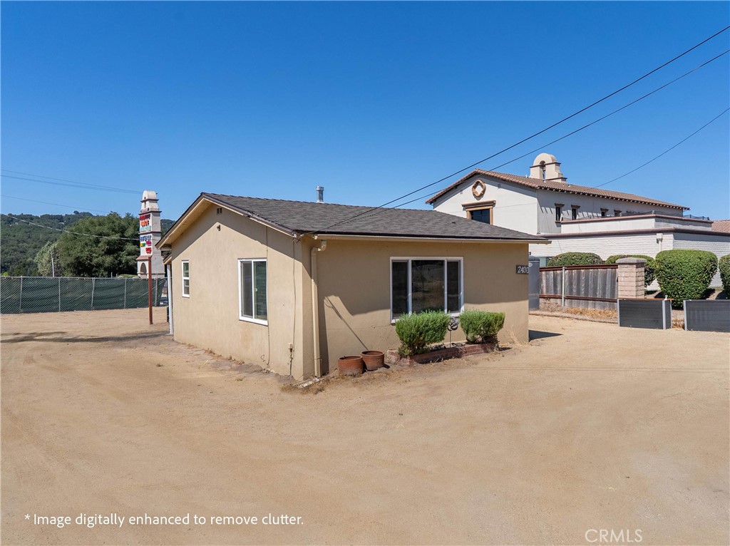 2400 El Camino Real