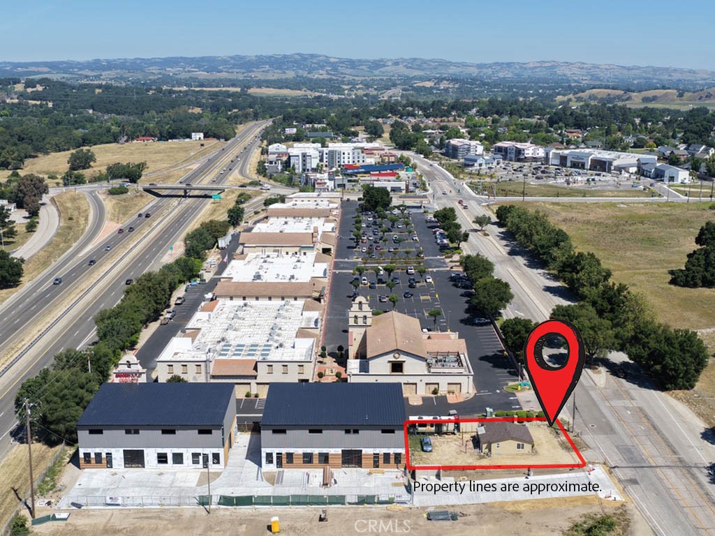 2400 El Camino Real