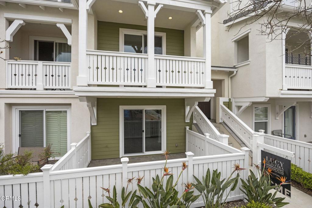 3703 Islander Walk