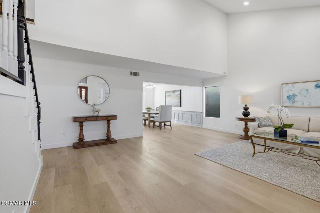 5434 Luis Drive