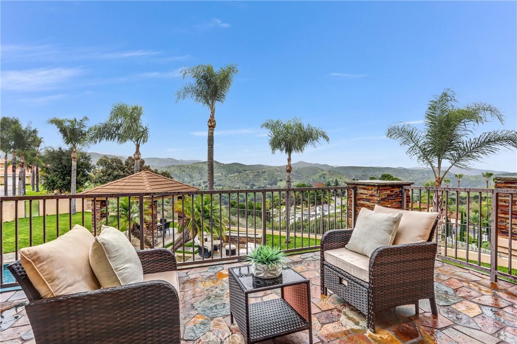 1145 S Tamarisk Drive