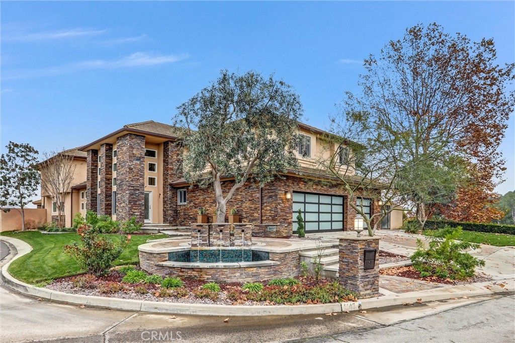 1145 S Tamarisk Drive