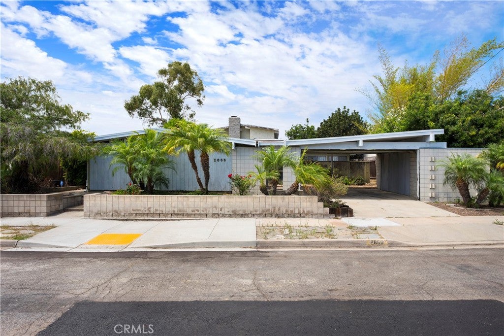 2866 Gobat Avenue