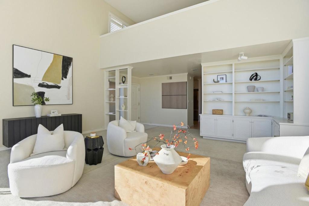 404 Portofino Drive 3