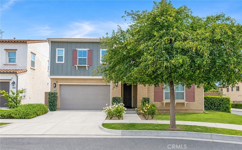 4048 E Groveland DR