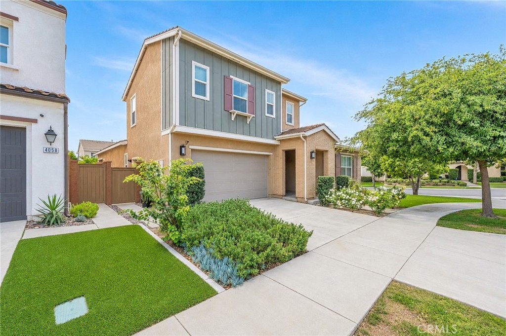 4048 E Groveland