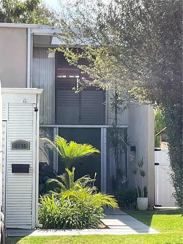 4196 4198 Del Mar Ave