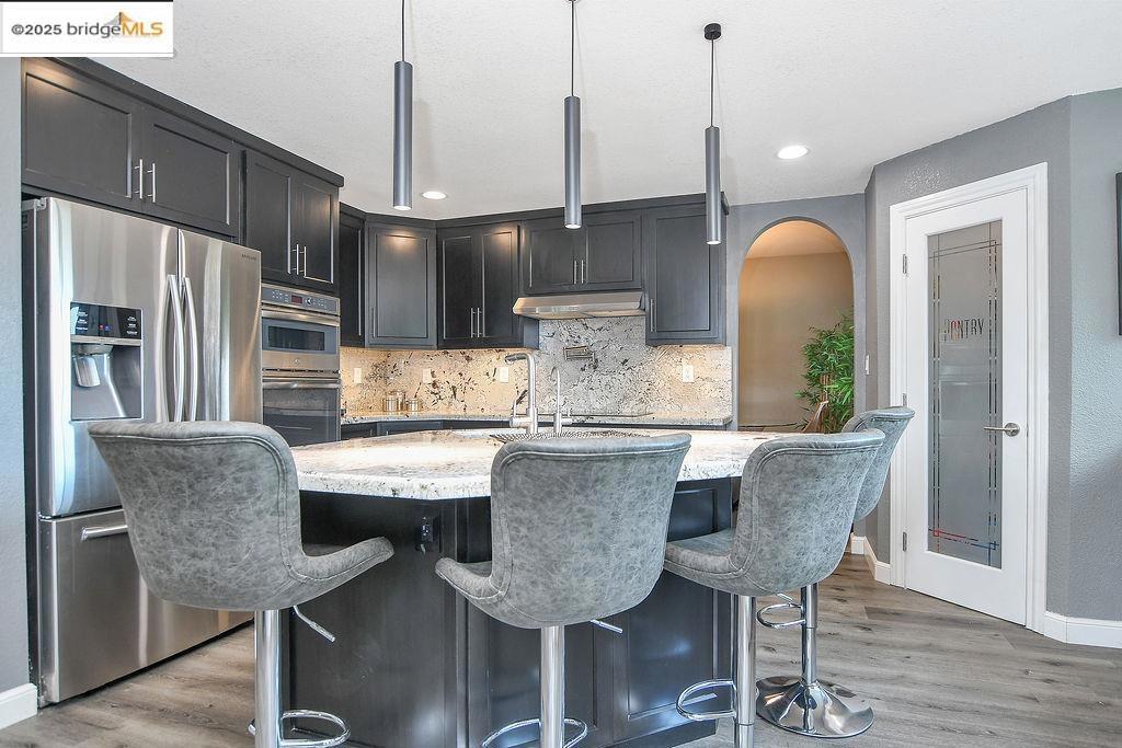 DISCOVERY BAY COUNTRY CLUB - Residential