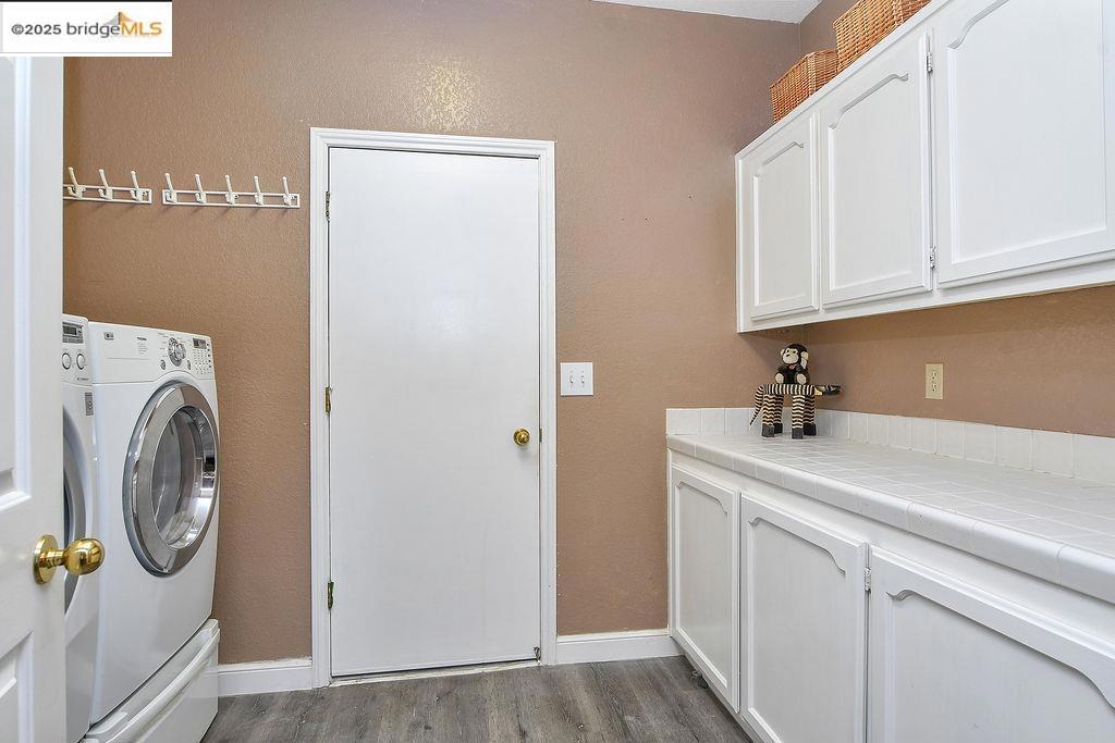 DISCOVERY BAY COUNTRY CLUB - Residential