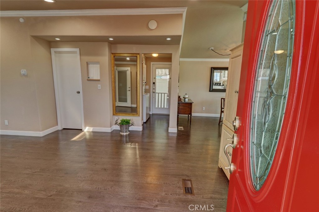 10681 Oak Street 29