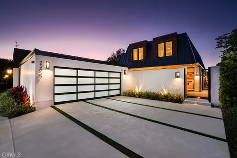 MLS: OC26098582