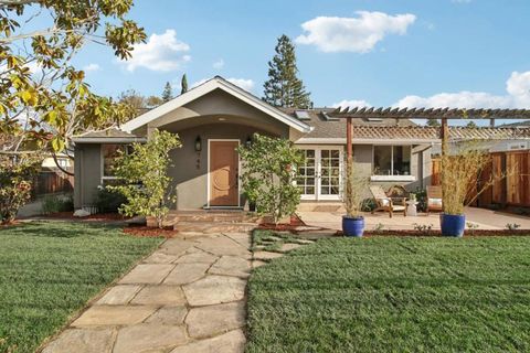 Photo of 745 Barron Avenue, Palo Alto, CA 94306 (MLS # ML82033820)