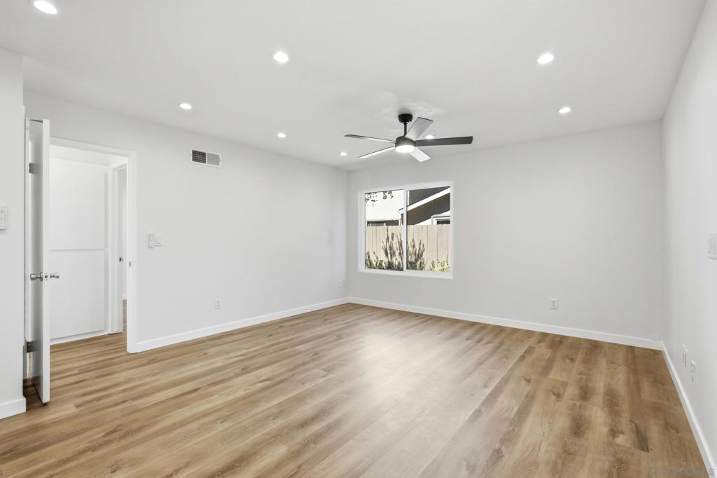 7843 Camino Glorita