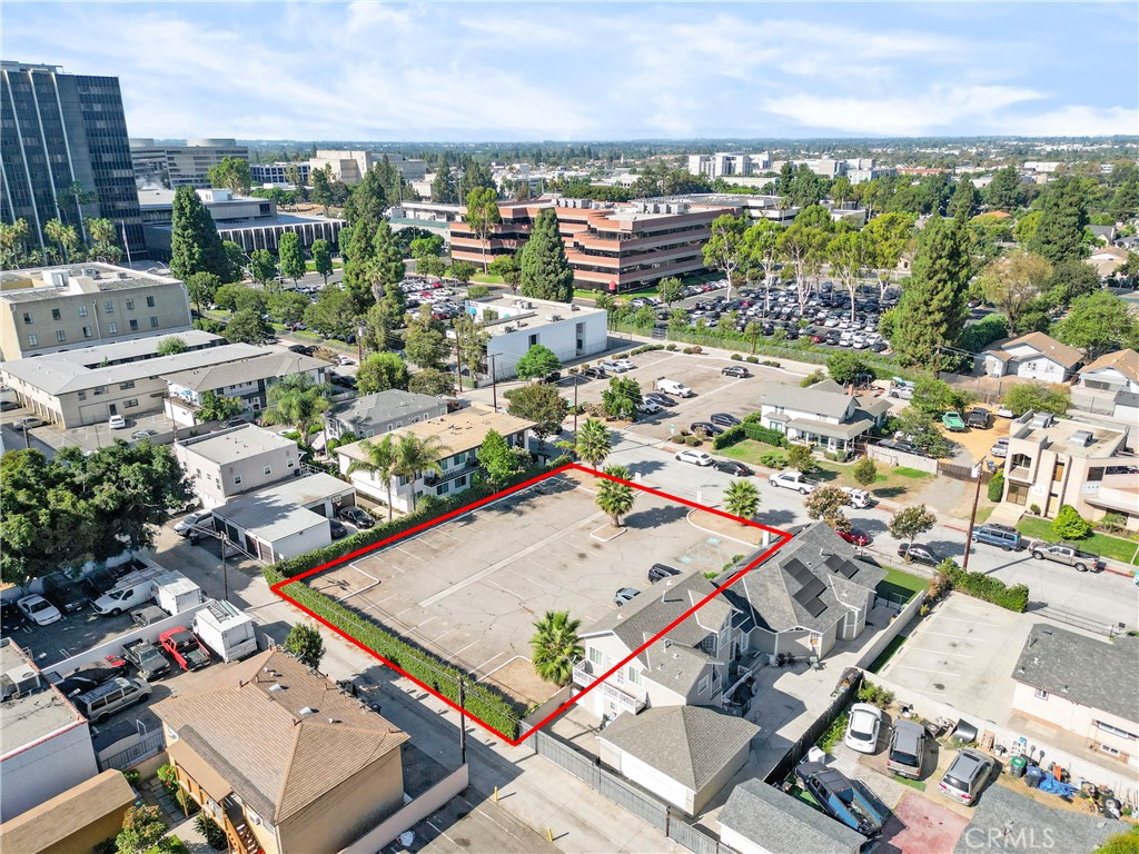 835 & 836 N Patron Street