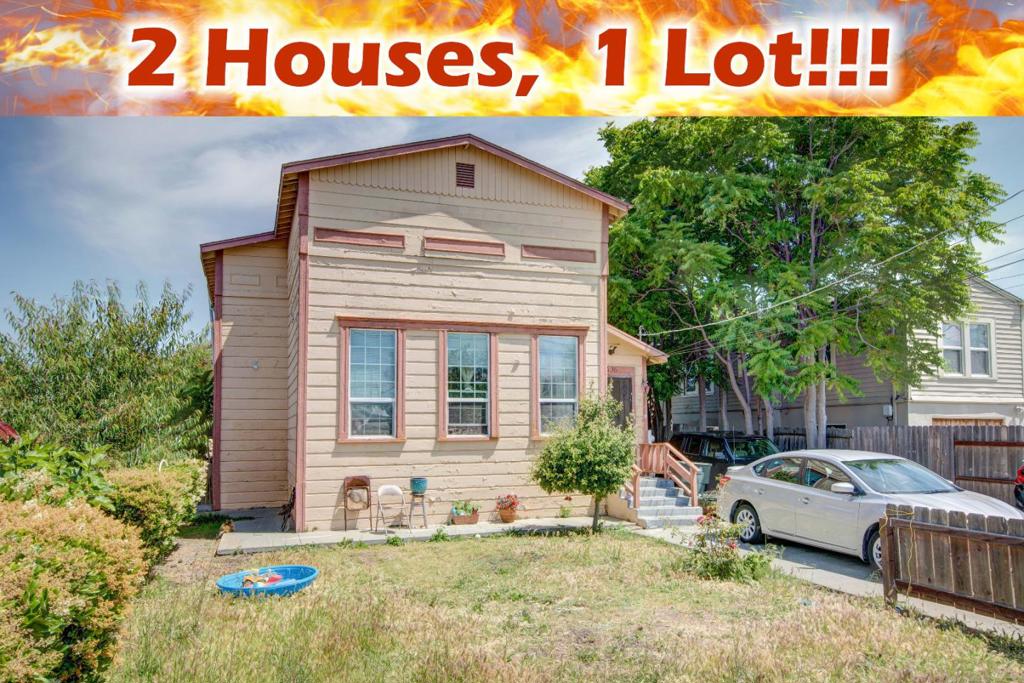 2 Houses on 1 lot!! Introducing a very plentiful investment opportunity to you. This fully occupied property is prime and turn key. Why buy a duplex, when you can buy 2 separate houses all in 1! Don't let this investment opportunity pass you buy. This is your rare chance. The long term tenants are currently renting from month to month.