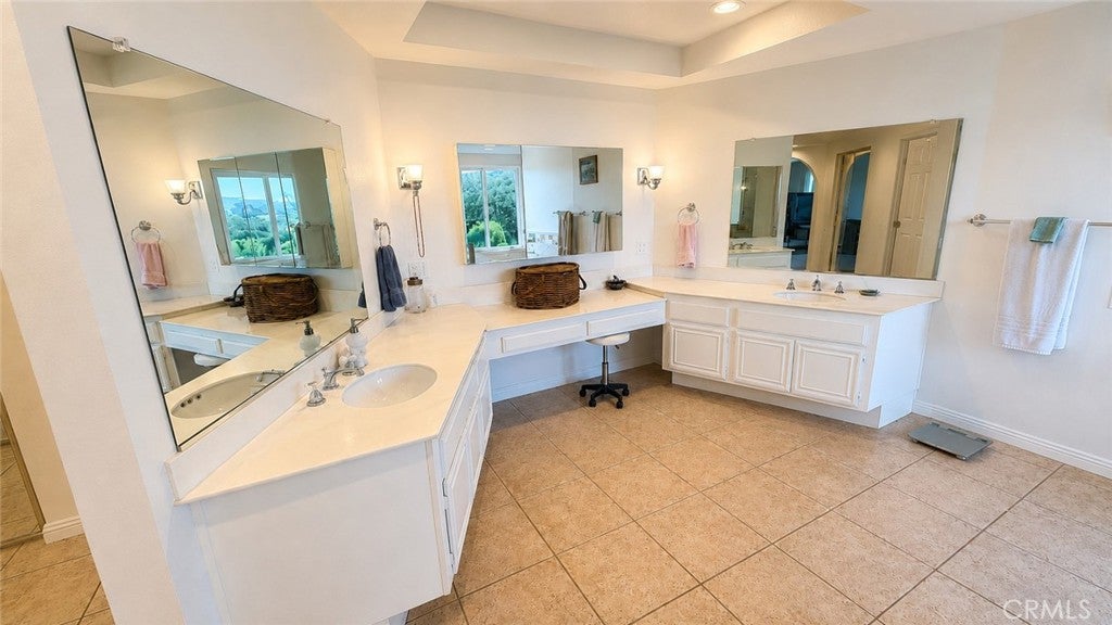 22182 Abrazo, Mission Viejo CA 92691 - Photo 10