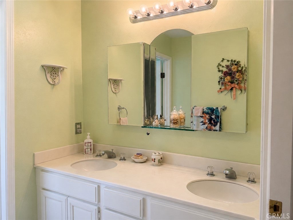 22182 Abrazo, Mission Viejo CA 92691 - Photo 14