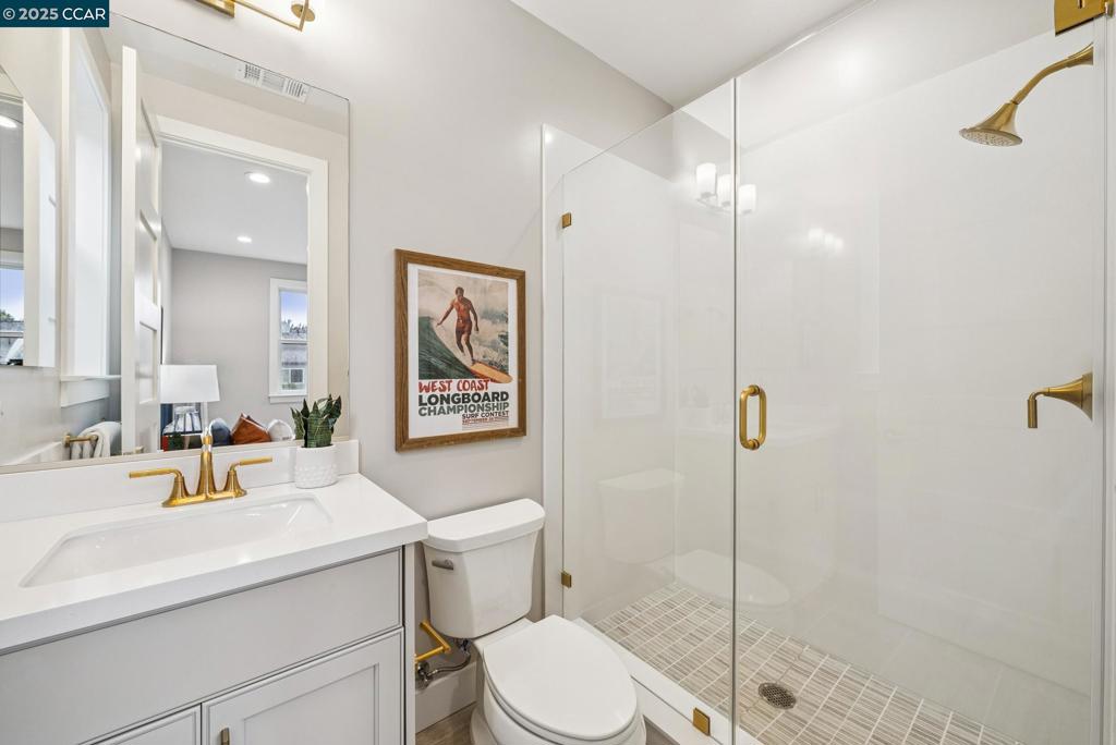 WALNUT BLVD - Residential