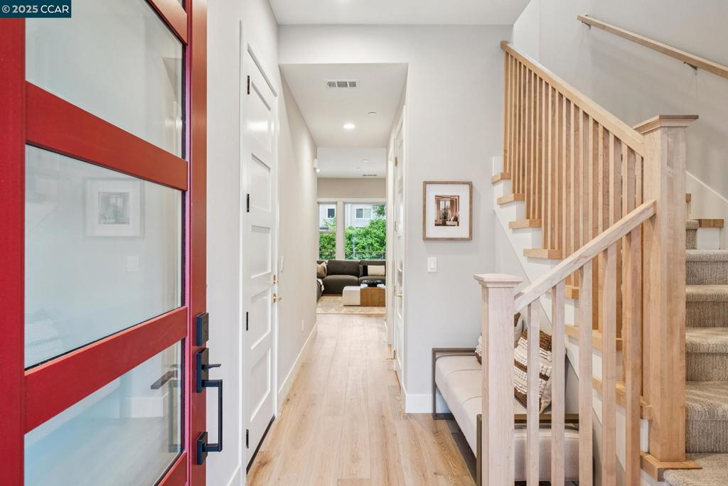 WALNUT BLVD - Residential