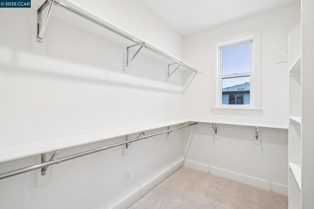 WALNUT BLVD - Residential