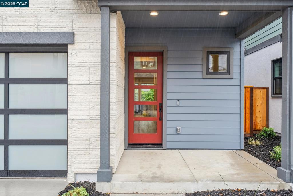 WALNUT BLVD - Residential