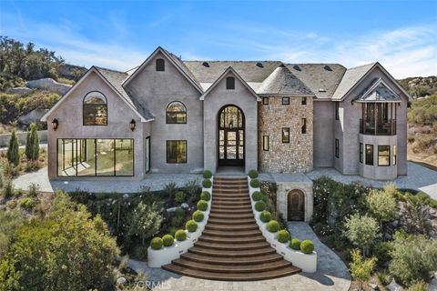 42125 Calle Paramo Murrieta CA 92562