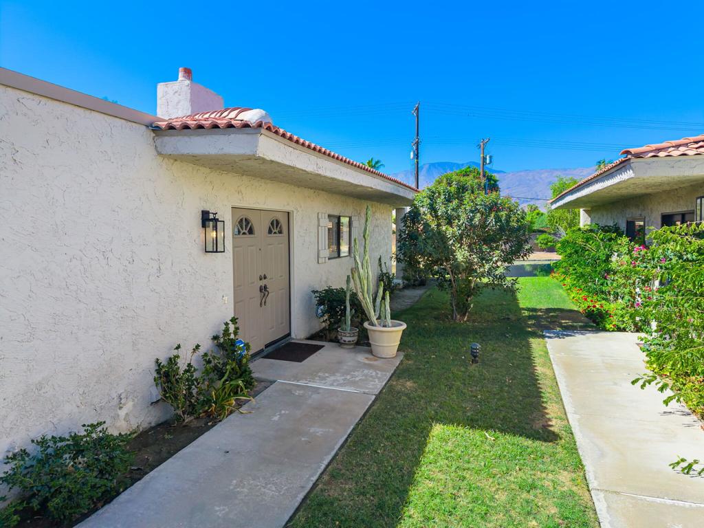 78169 Lago Drive
