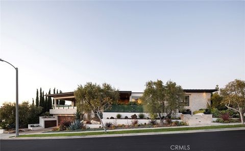 Photo of 4512 Roxbury Road, Corona Del Mar, CA 92625 (MLS # NP26047289)