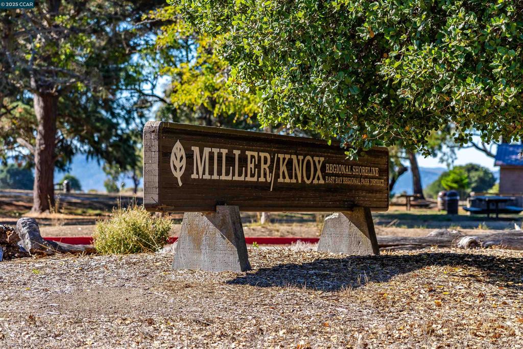 POINT RICHMOND - Residential