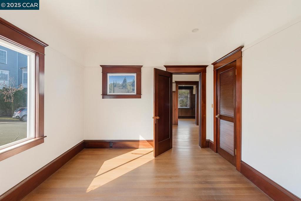 POINT RICHMOND - Residential