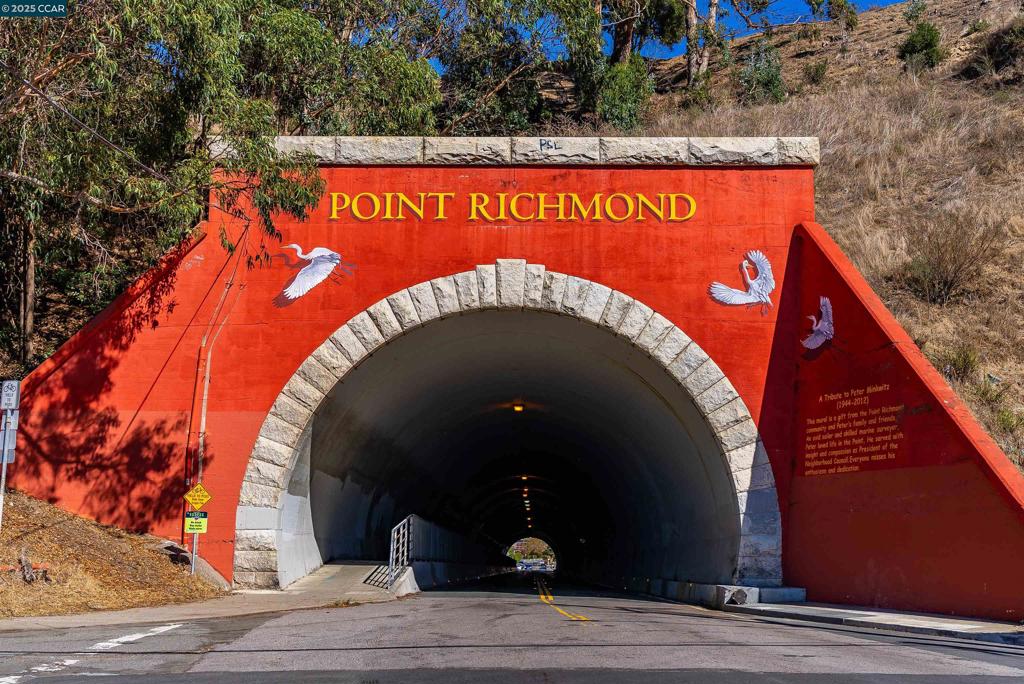 POINT RICHMOND - Residential