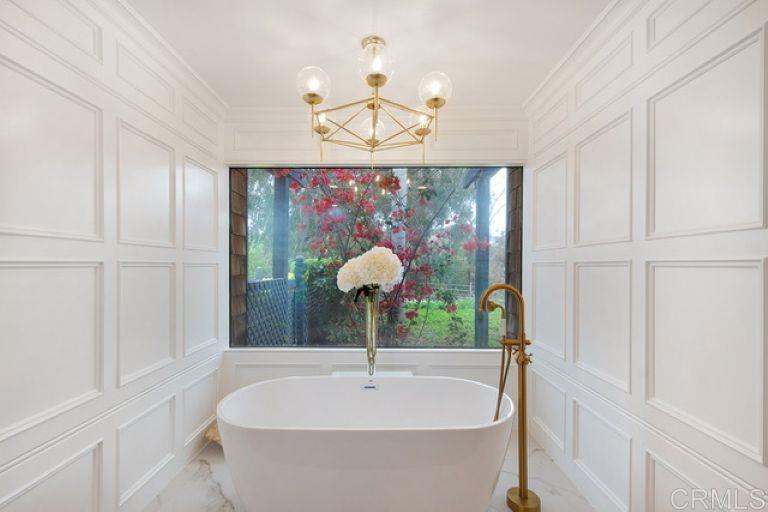 Bonsall, California, 92003, United States, 5 Bedrooms Bedrooms, ,7 BathroomsBathrooms,Residential,Active,2043431