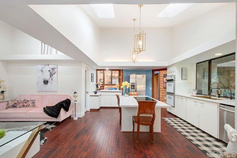 Bonsall, California, 92003, United States, 5 Bedrooms Bedrooms, ,7 BathroomsBathrooms,Residential,Active,2043431