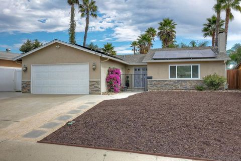 9945 Via Rita E Santee CA 92071