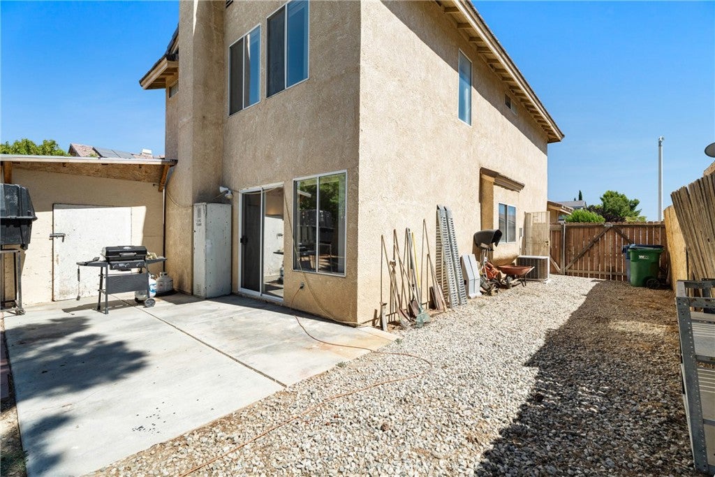 Photo of 1845 West Avenue H8, Lancaster, CA 93534 (MLS # SR26134030)