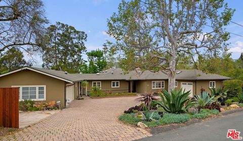 615 Concha Loma Drive Carpinteria CA 93013