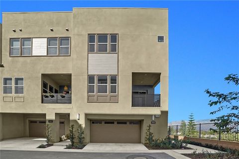 Photo of 1958 Hollyleaf Terrace, Montebello, CA 90640 (MLS # AR26000762)