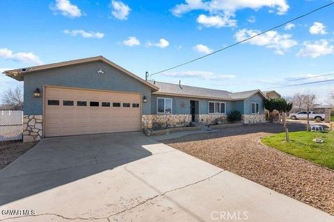 Photo of 4258 W Avenue K8, Lancaster, CA 93536 (MLS # SR26035993)