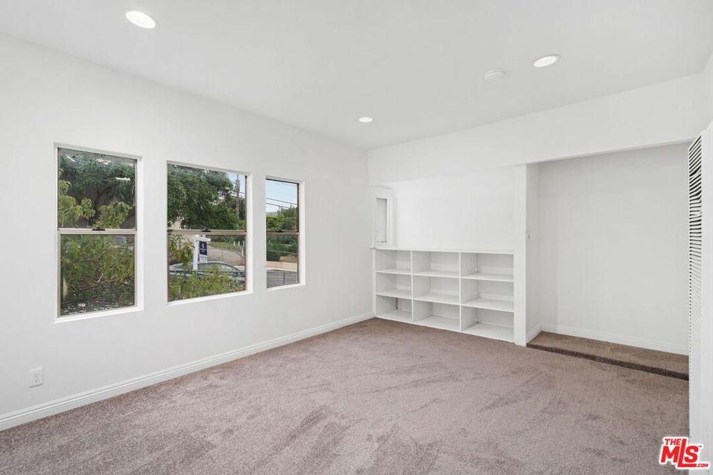 827 Lucile Avenue