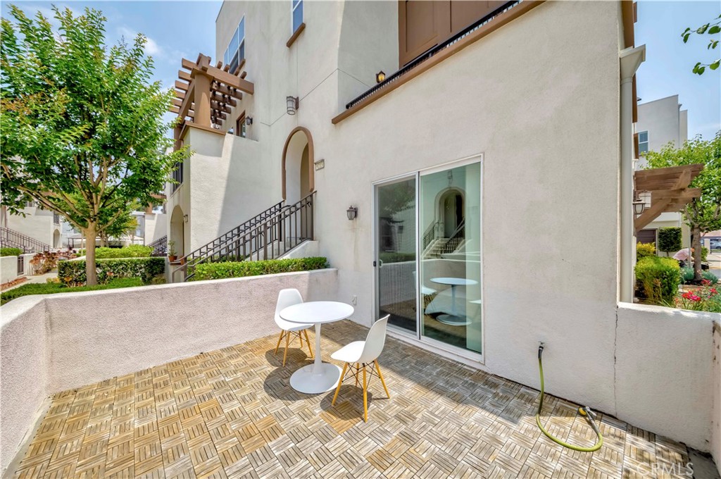 9213 Sunshine Place