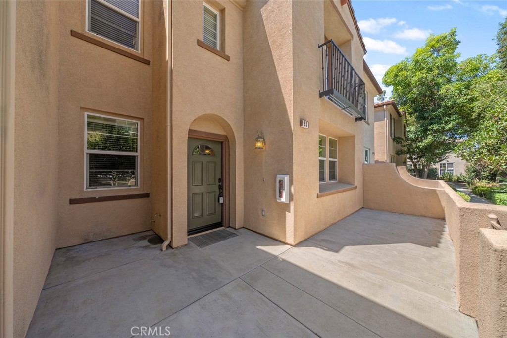 Charming Murrieta Home in Prime Location with Community Pool and Spa. Absolutely turnkey with new carpet, new paint, and new appliances!
Welcome to this beautifully maintained residence in the heart of Murrieta, featuring refined design touches and an excellent floor plan. Boasting a spacious living room with a cozy fireplace and tile flooring, this home seamlessly transitions into a modern kitchen equipped with rich cherry cabinetry, sleek stainless-steel appliances, and a breakfast bar. Enjoy high ceilings and plenty of natural light throughout.
This welcoming home offers three bedrooms, all with ample closet space and soft carpeting, and three neatly appointed bathrooms, ensuring plenty of space for family and guests alike. Additional features include an upstairs laundry area, a large garage, and a serene outdoor courtyard patio.
Community amenities include a well-maintained pool area perfect for relaxation and recreation. Located conveniently near shopping centers, dining options, and vibrant locales, this property promises a blend of comfort and convenience. Ideal for families or anyone looking for a tranquil yet connected lifestyle.
Don't miss the opportunity to own this splendid condo in a sought-after neighborhood!