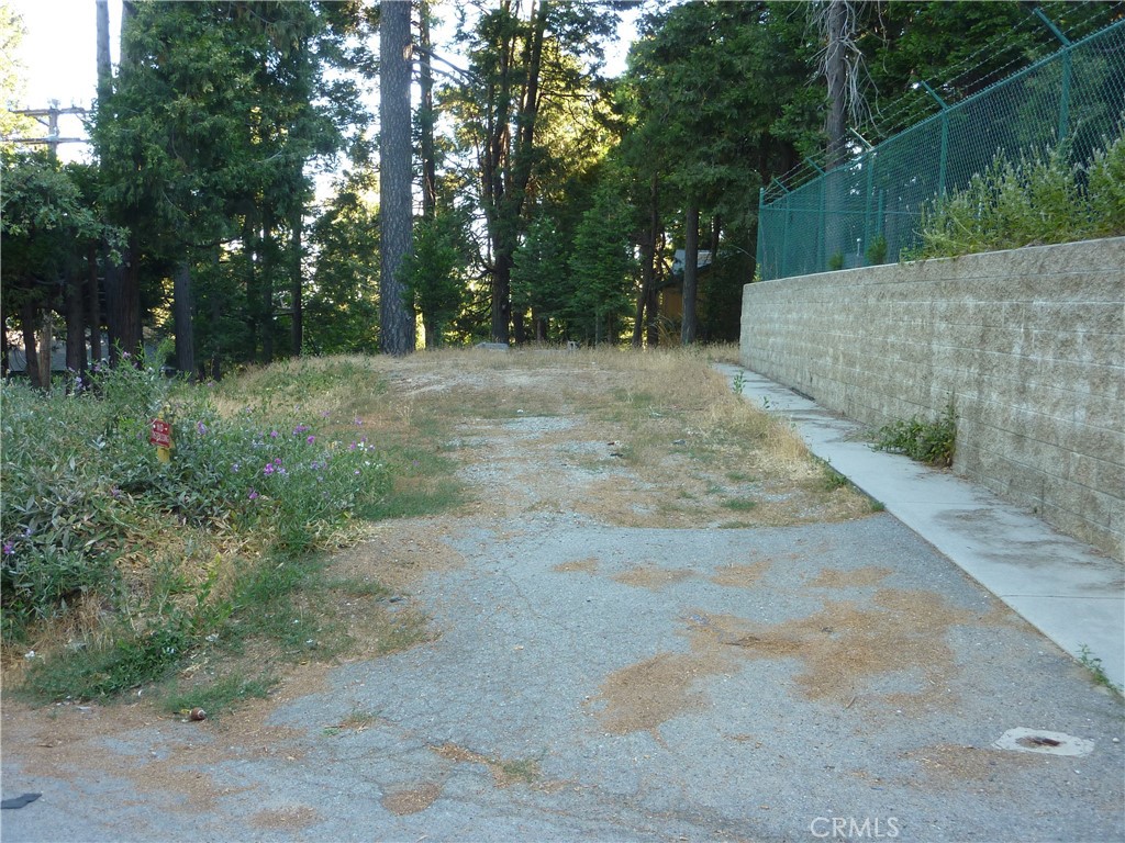 995 Venus Way