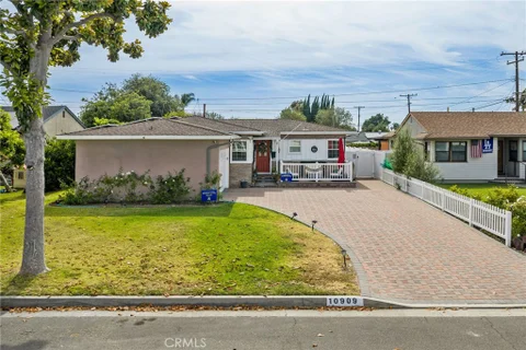 10909 Gladhill Rd, Whittier, CA 90604 - MLS#: PW26126366