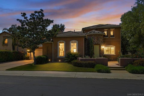 Photo of 2449 Pine Valley Glen Gln, Escondido, CA 92026 (MLS # 260008448SD)