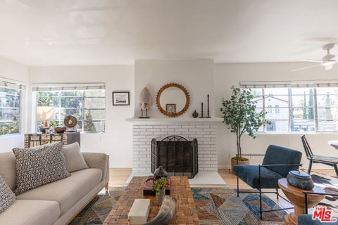 Photo of 4507 Finley Avenue #1, Los Angeles, CA 90027 (MLS # 26102509)