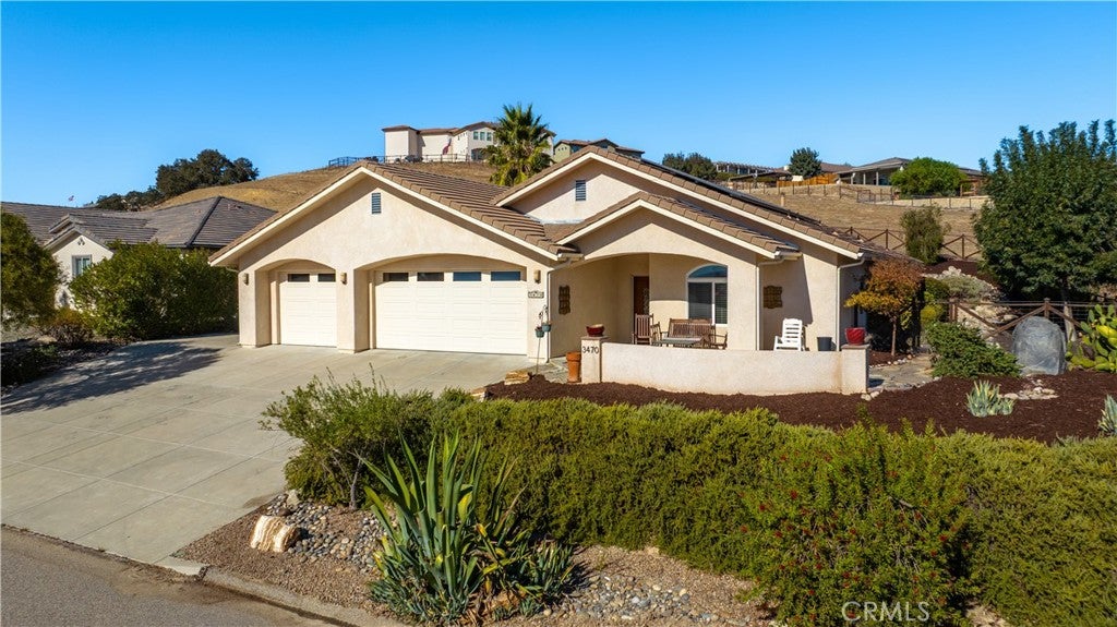 Properties 1 3470 Catalina Place